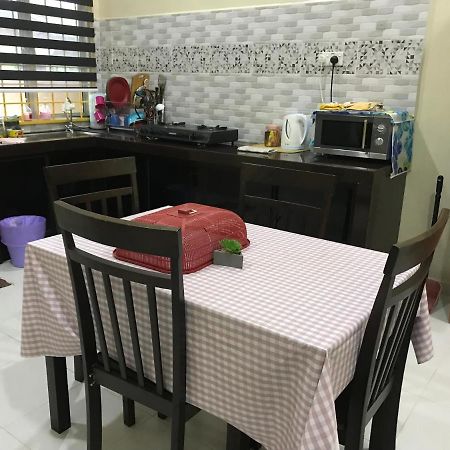 Homestay Talina Kuala Terengganu Eksteriør billede