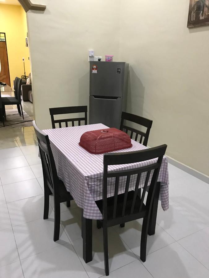 Homestay Talina Kuala Terengganu Eksteriør billede